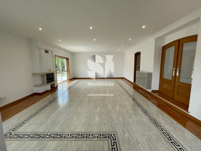 Moradia T4 para Venda em Cidade da Maia Foto 18