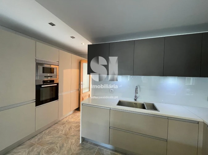 Moradia T4 para Venda em Cidade da Maia