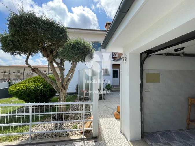 Moradia T4 para Venda em Cidade da Maia Foto 12
