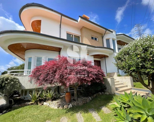 Moradia T4 para Venda em Cidade da Maia Foto 2