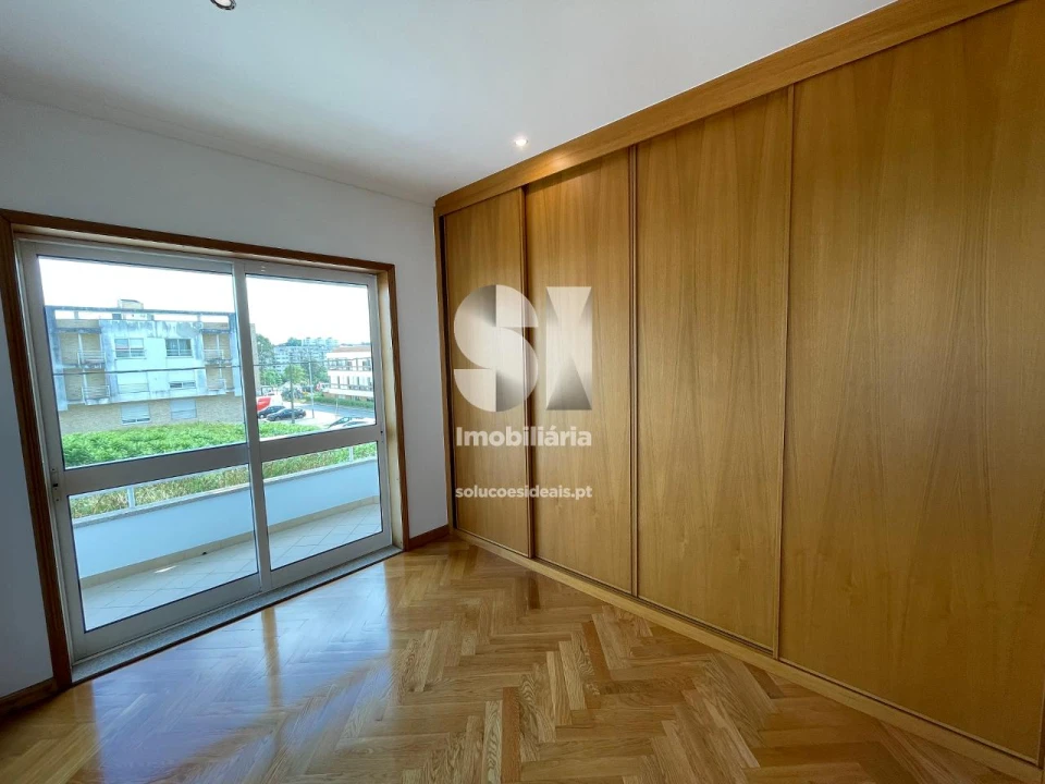 Moradia T4 para Venda em Cidade da Maia Foto 37