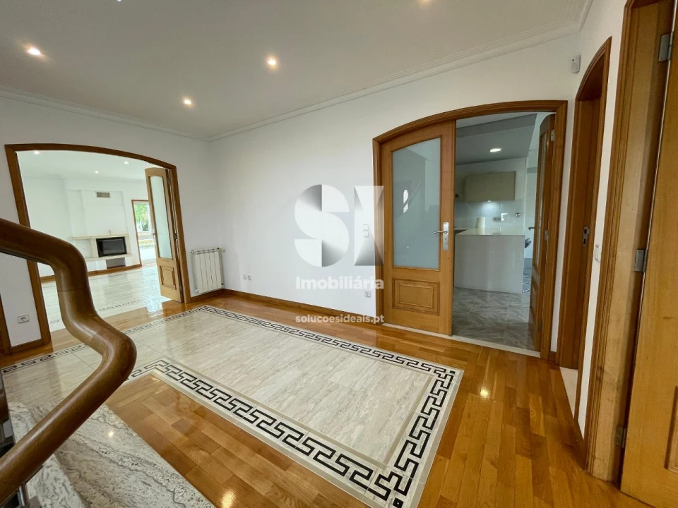 Moradia T4 para Venda em Cidade da Maia Foto 15