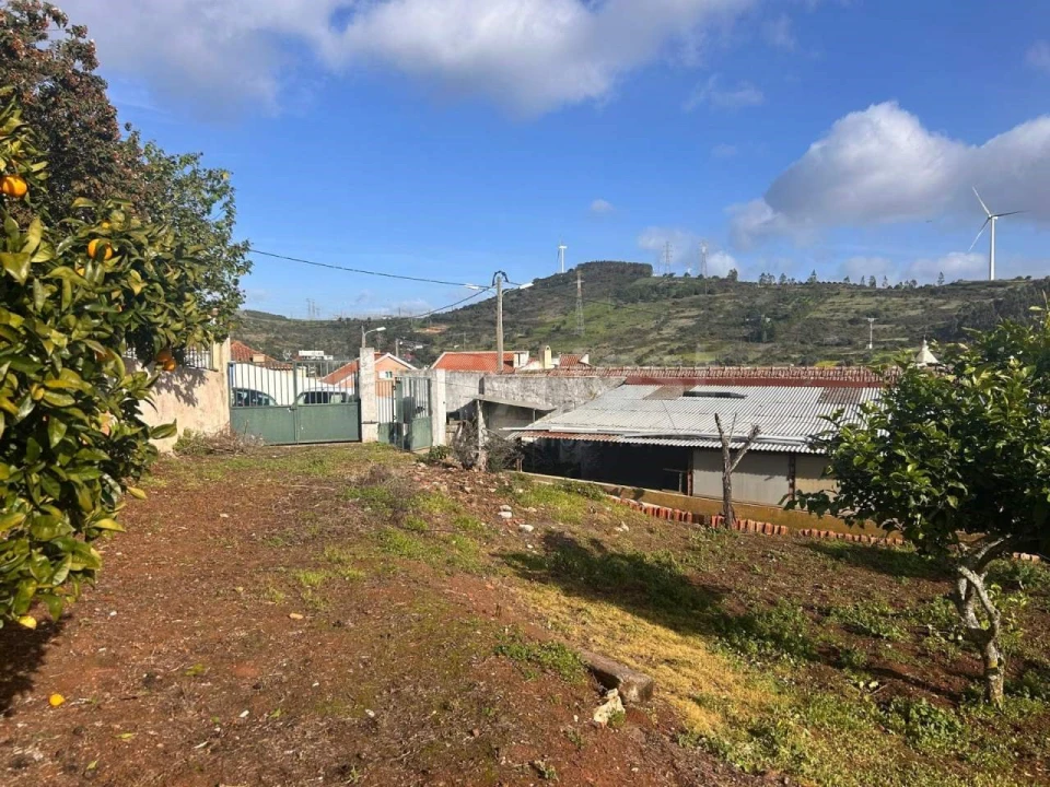 Moradia T3 para Venda em Fanhões Foto 15