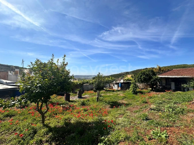 Moradia T3 para Venda em Fanhões Foto 4