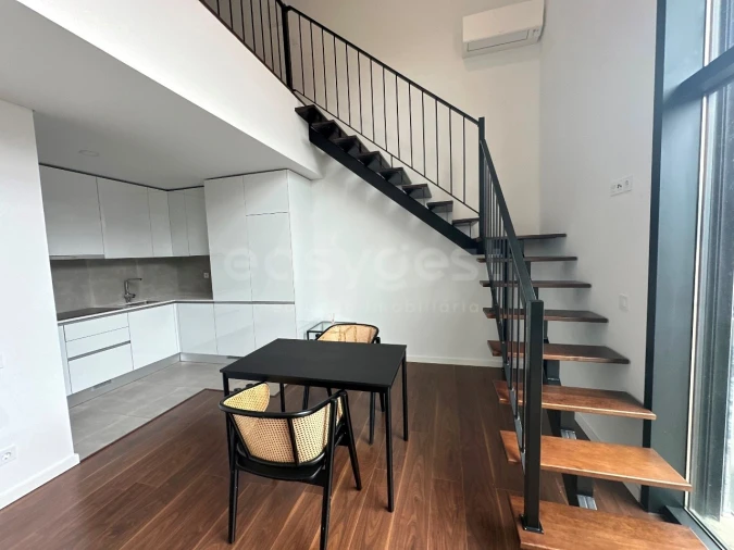 Apartamento T1 para Venda em Santo Antonio dos Olivais Foto 6