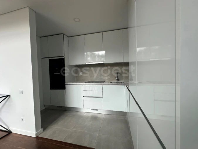 Apartamento T1 para Venda em Santo Antonio dos Olivais Foto 8