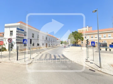 Prédio para Venda em União das Freguesias de Setúbal