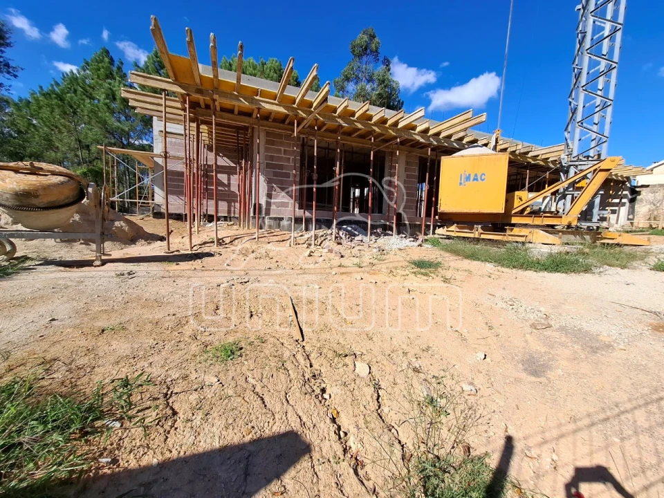 Moradia T3 para Venda em Torre e Vila Mou Foto 4