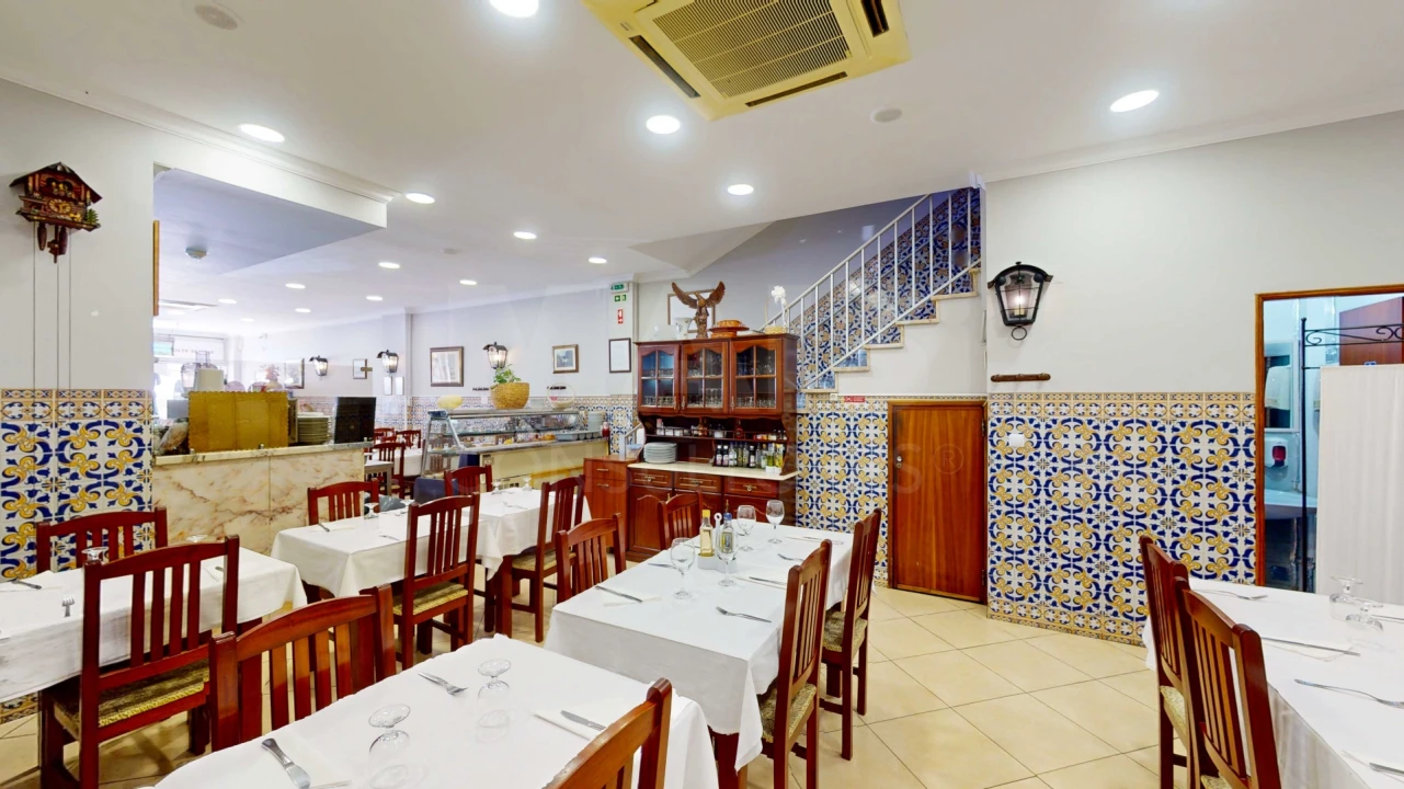 Loja para Venda em Póvoa de Santa Iria e Forte da Casa Foto 8