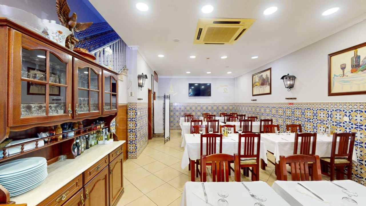 Loja para Venda em Póvoa de Santa Iria e Forte da Casa Foto 10