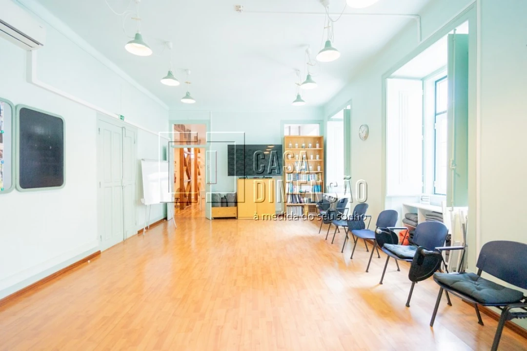 Apartamento T7 para Venda em Santa Maria Maior Foto 16