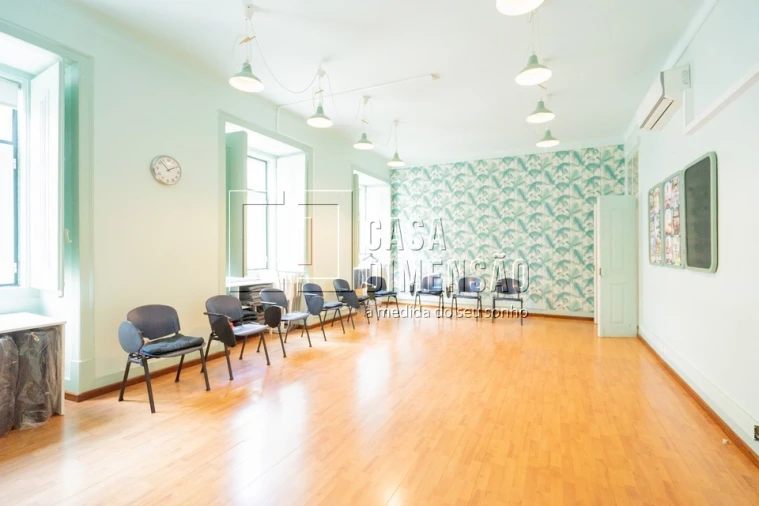 Apartamento T7 para Venda em Santa Maria Maior Foto 7