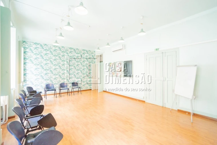 Apartamento T7 para Venda em Santa Maria Maior Foto 9