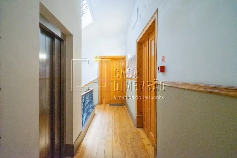 Apartamento T7 para Venda em Santa Maria Maior Foto 55