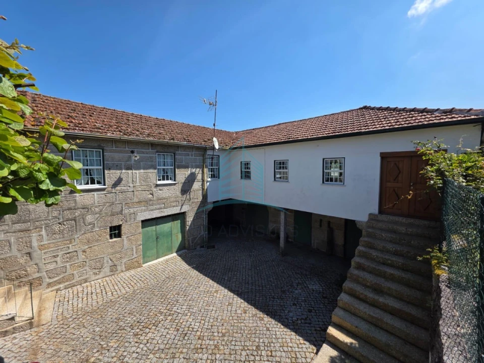 Moradia T5 para Venda em Fonte Arcada Foto 60