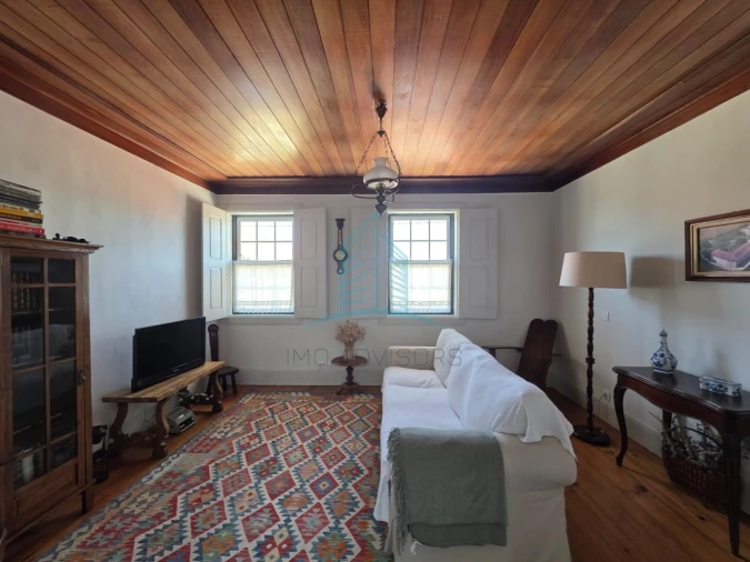 Moradia T5 para Venda em Fonte Arcada Foto 5