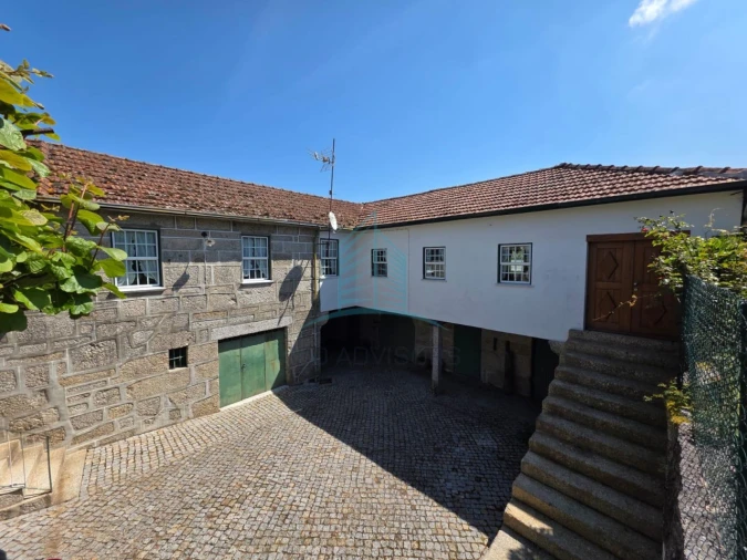 Moradia T5 para Venda em Fonte Arcada Foto 60