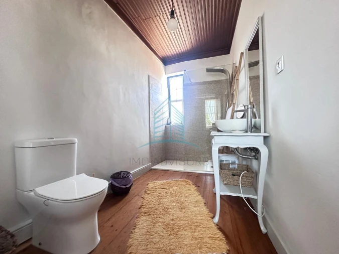 Moradia T5 para Venda em Fonte Arcada Foto 18