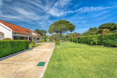 Moradia T4 para Venda em Sesimbra (Castelo)