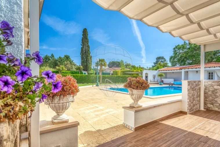 Moradia T4 para Venda em Sesimbra (Castelo) Foto 9