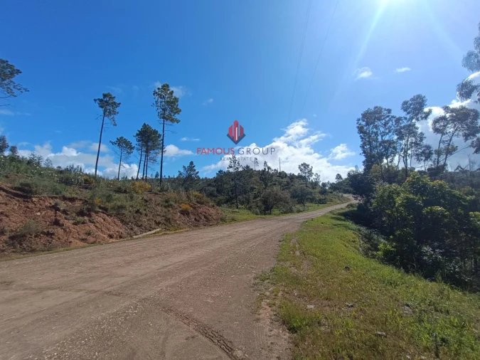 Moradia T3 para Venda em Marmelete Foto 4