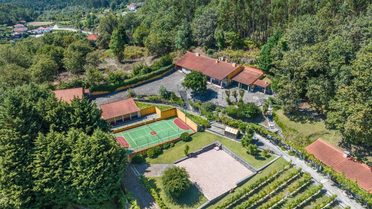 Moradia T6 para Venda em Ribeira do Neiva Foto 2