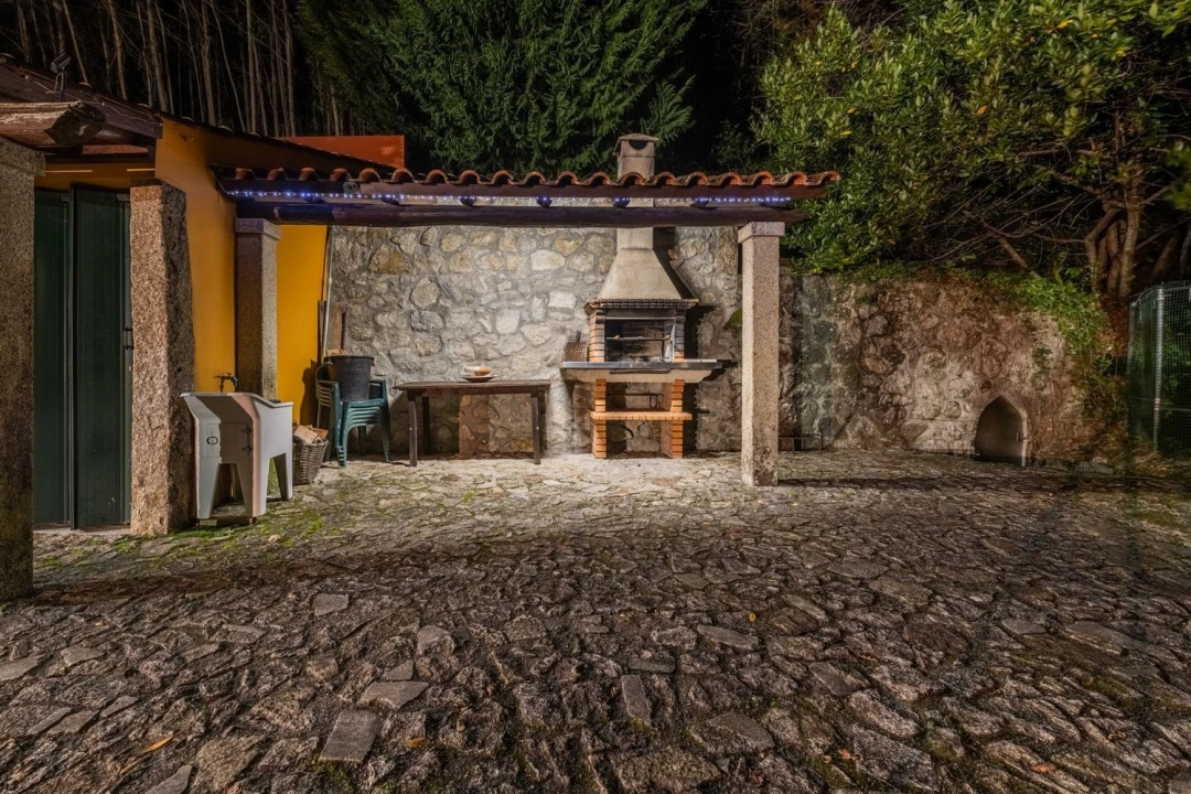 Moradia T6 para Venda em Ribeira do Neiva Foto 27