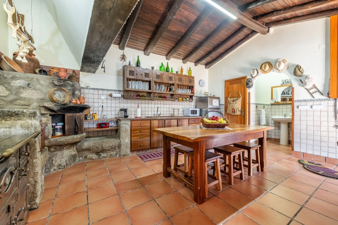 Moradia T6 para Venda em Ribeira do Neiva Foto 30