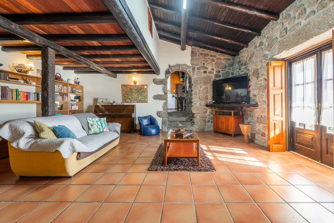 Moradia T6 para Venda em Ribeira do Neiva Foto 32