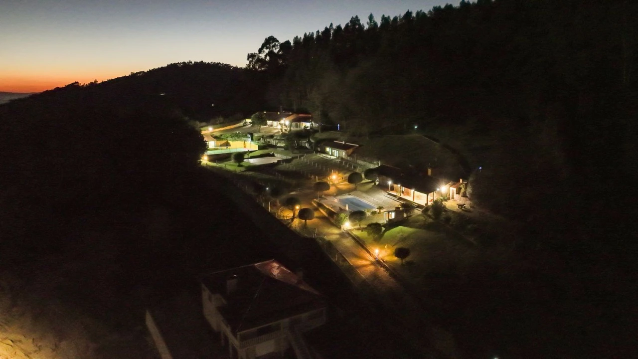 Moradia T6 para Venda em Ribeira do Neiva Foto 6