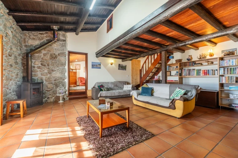 Moradia T6 para Venda em Ribeira do Neiva Foto 31