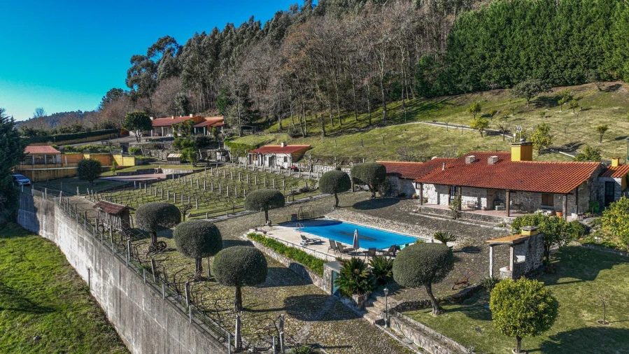 Moradia T6 para Venda em Ribeira do Neiva Foto 4