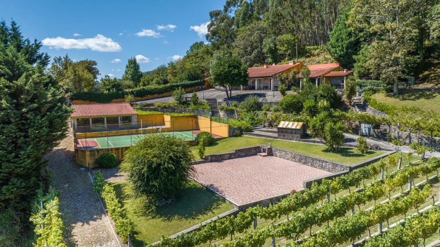 Moradia T6 para Venda em Ribeira do Neiva Foto 46