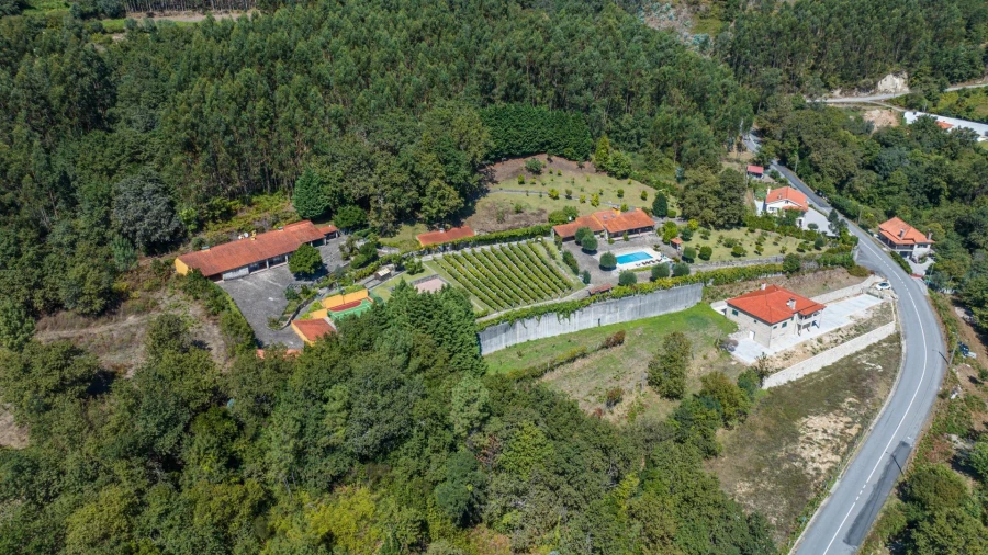 Moradia T6 para Venda em Ribeira do Neiva Foto 50