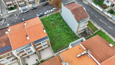 Moradia T3 para Venda em Braga (Maximinos, Sé e Cividade)