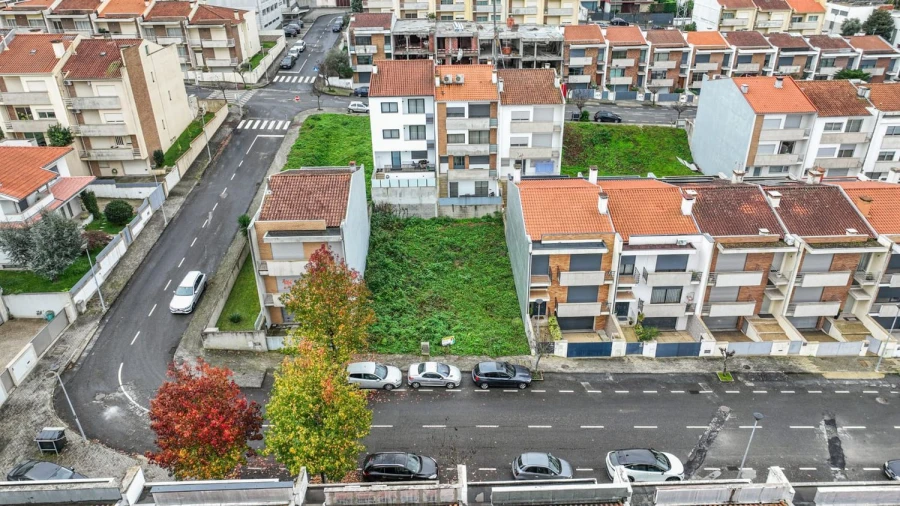 Moradia T3 para Venda em Braga (Maximinos, Sé e Cividade) Foto 12