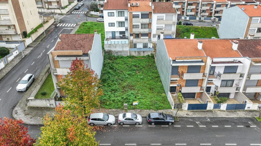 Moradia T3 para Venda em Braga (Maximinos, Sé e Cividade) Foto 13