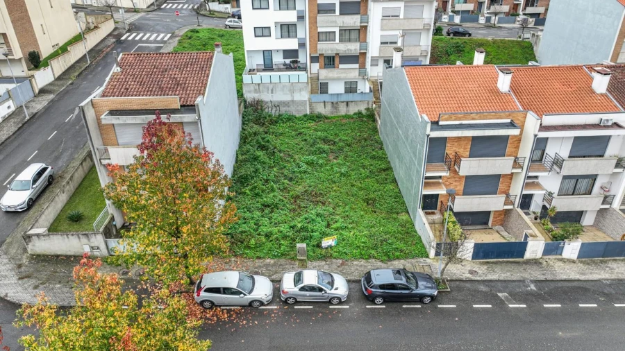 Moradia T3 para Venda em Braga (Maximinos, Sé e Cividade) Foto 14