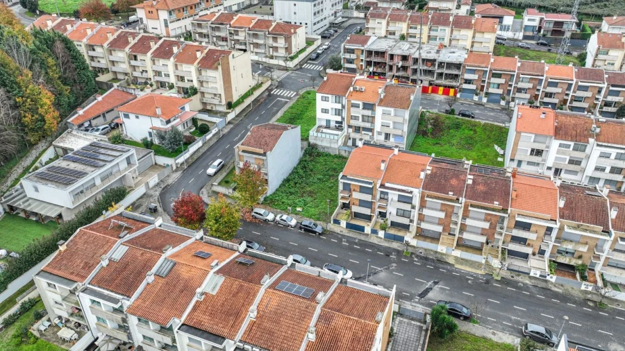 Moradia T3 para Venda em Braga (Maximinos, Sé e Cividade) Foto 9