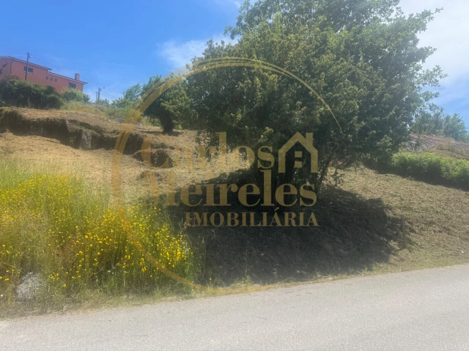 Terreno para Venda em Lanhas Foto 2