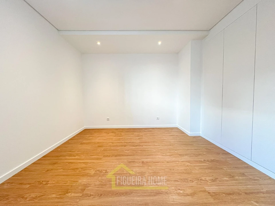 Apartamento T3 para Venda em Buarcos Foto 27