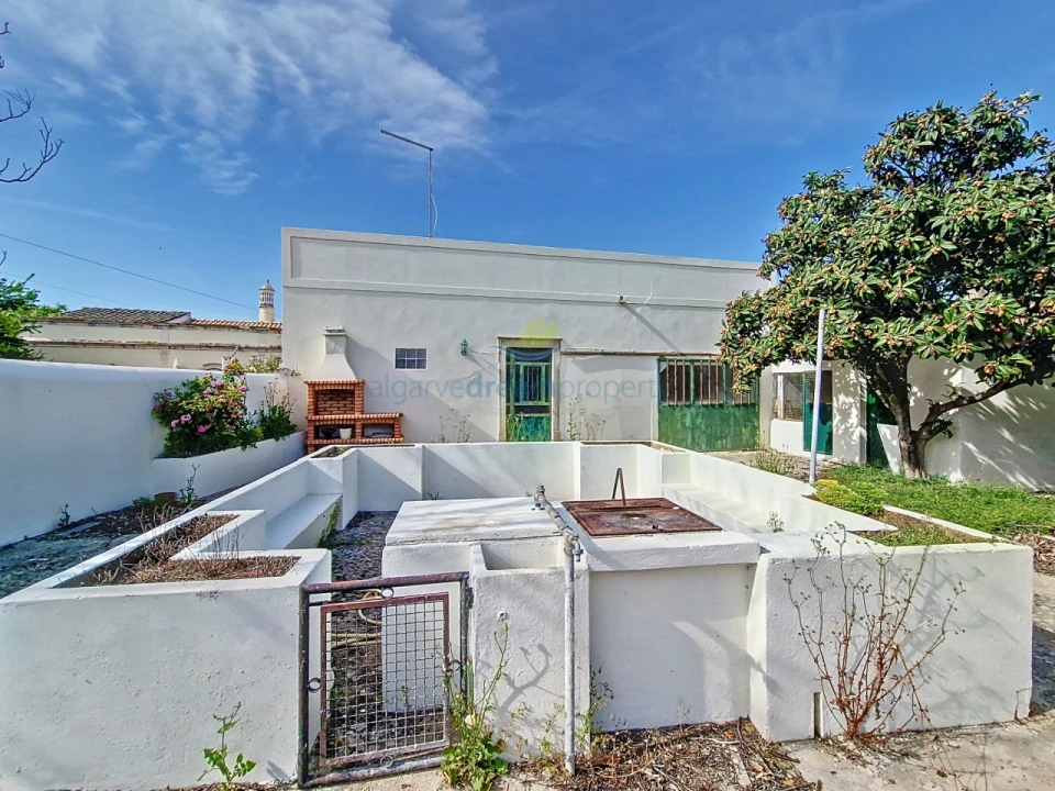 Moradia T3 para Venda em Loule (São Sebastião) Foto 1