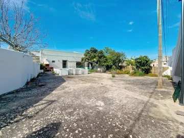 Moradia T3 para Venda em Loule (São Sebastião)