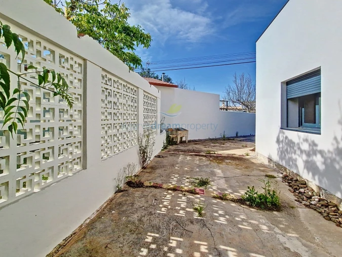 Moradia T3 para Venda em Loule (São Sebastião) Foto 27
