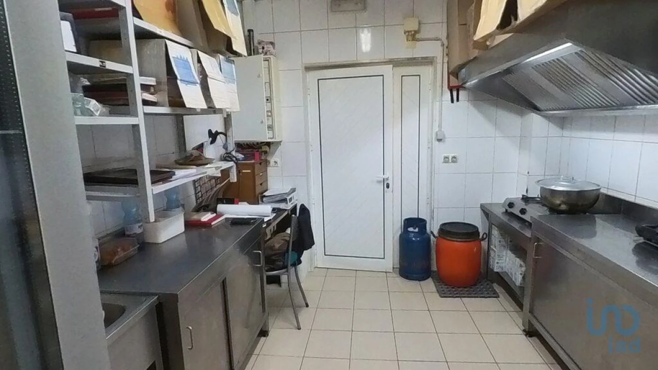 Loja para Venda em Sertã Foto 13