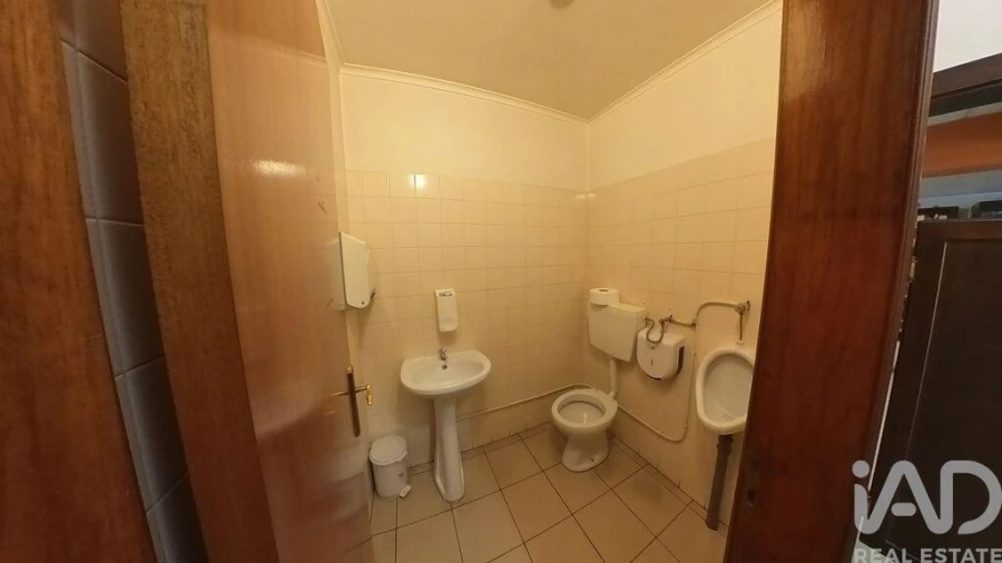 Loja para Venda em Sertã Foto 23