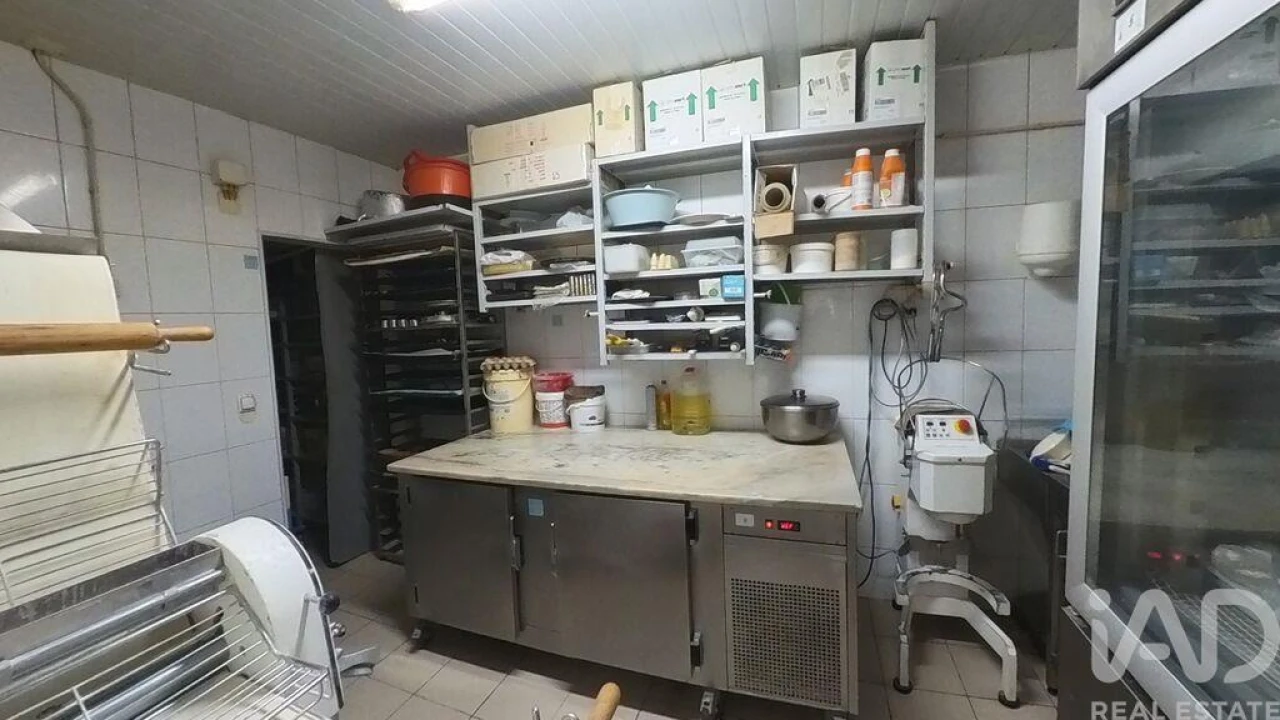 Loja para Venda em Sertã Foto 16