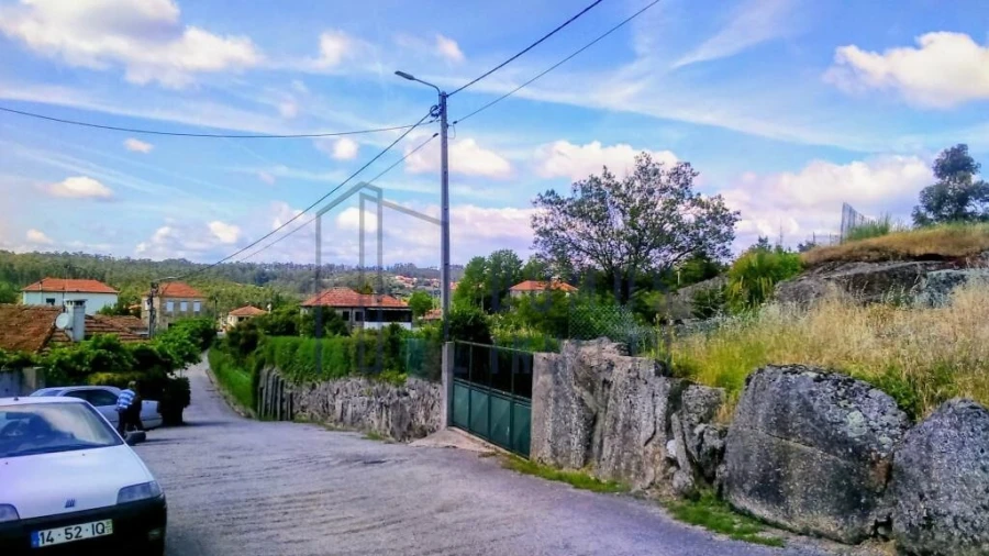 Quinta T3 para Venda em Monte Córdova Foto 30