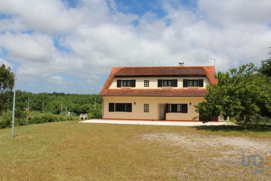 Moradia T5 para Venda em Famalicão Foto 1