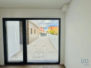 Moradia T3 para Venda em Fernao Ferro